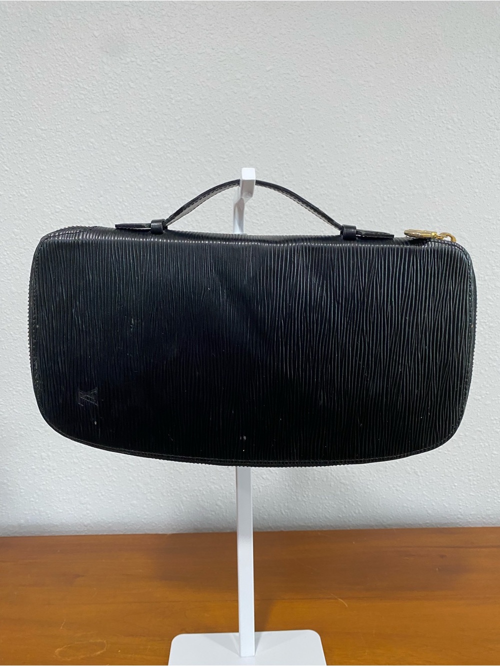 Black Textured Top-Handle Clutch 
💐Authenticity Not Guaranteed💐